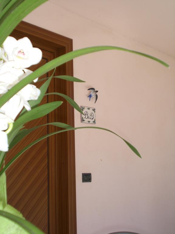 B&B Cav Rondinella Chiavenna Bagian luar foto