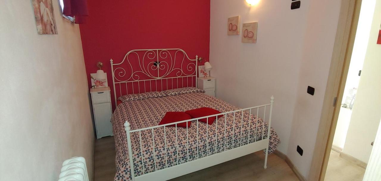 B&B Cav Rondinella Chiavenna Bagian luar foto