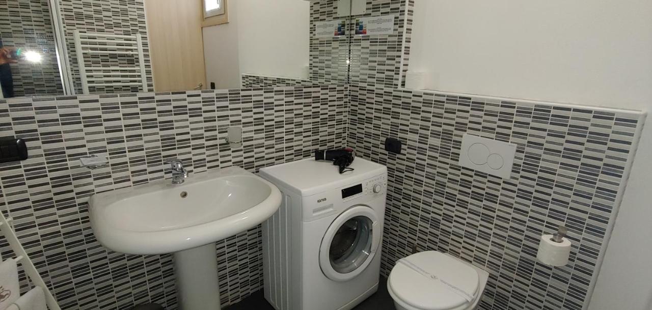 B&B Cav Rondinella Chiavenna Bagian luar foto