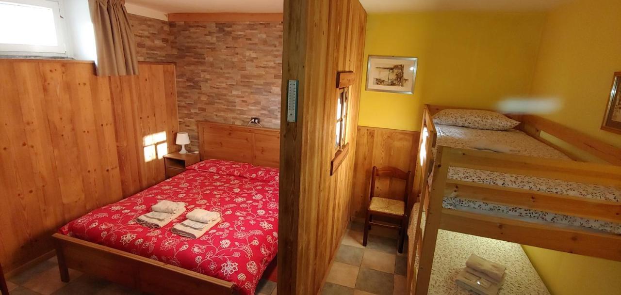 B&B Cav Rondinella Chiavenna Bagian luar foto