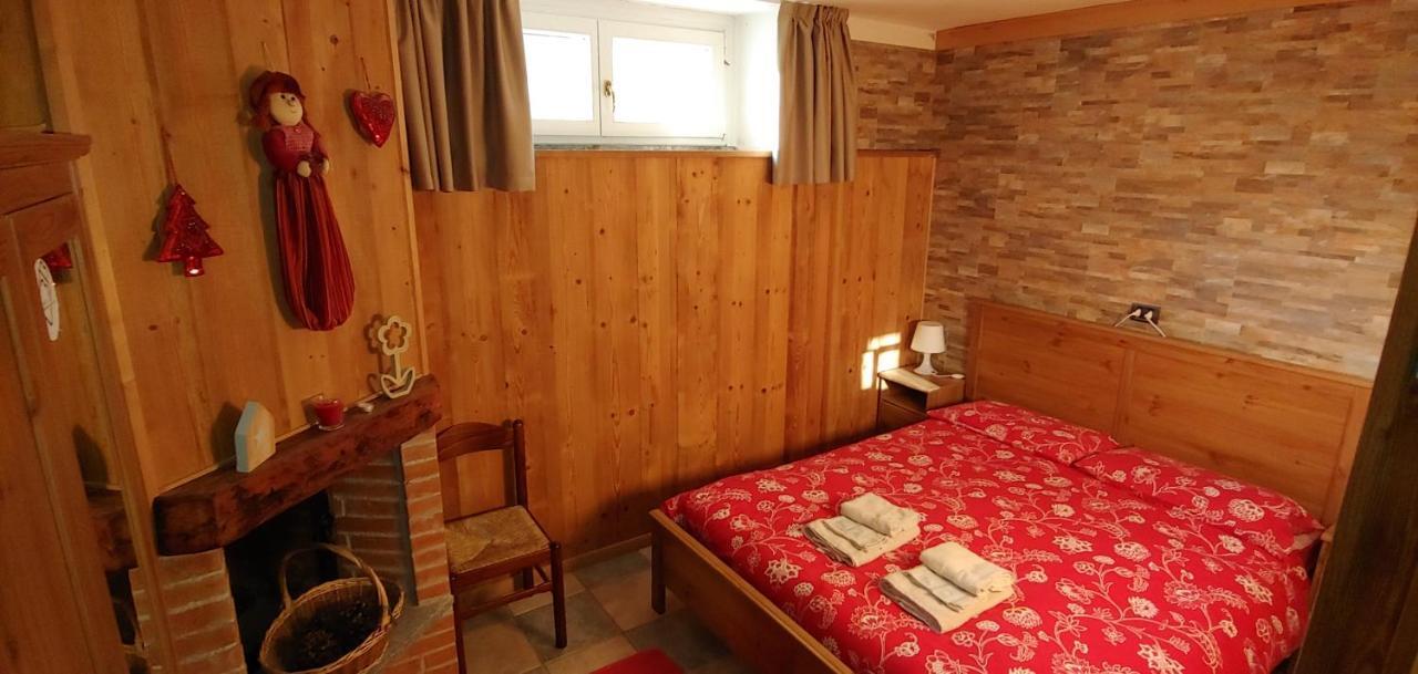 B&B Cav Rondinella Chiavenna Bagian luar foto